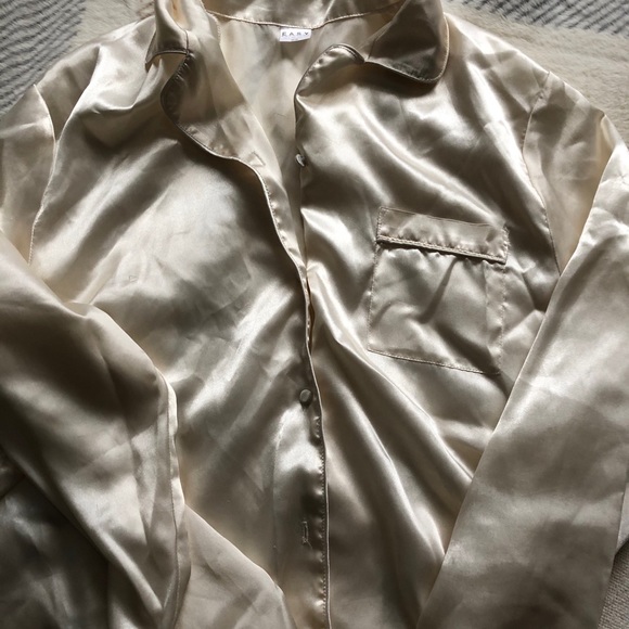 Satin pyjama set! - Picture 2 of 8